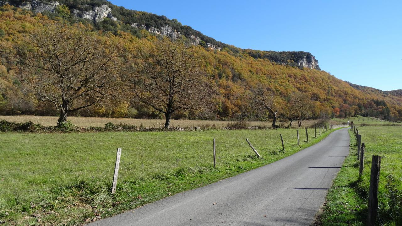 Terre D'Histoire - Baignade - Canoe - Piste Cyclable A 100 M Castelnaud La Chapelle Exterior photo